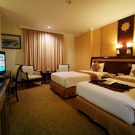 Semesta Heritage Hotel & Convention Semarang Exterior foto
