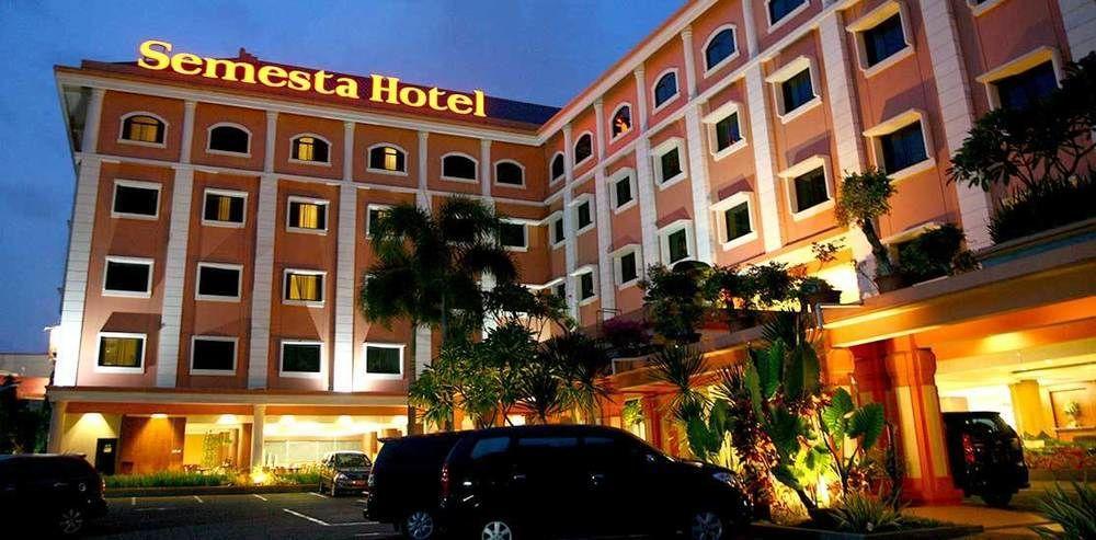Semesta Heritage Hotel & Convention Semarang Exterior foto