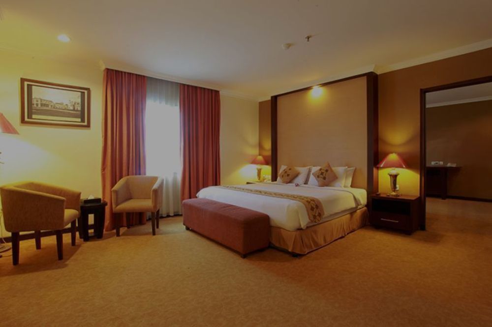 Semesta Heritage Hotel & Convention Semarang Exterior foto