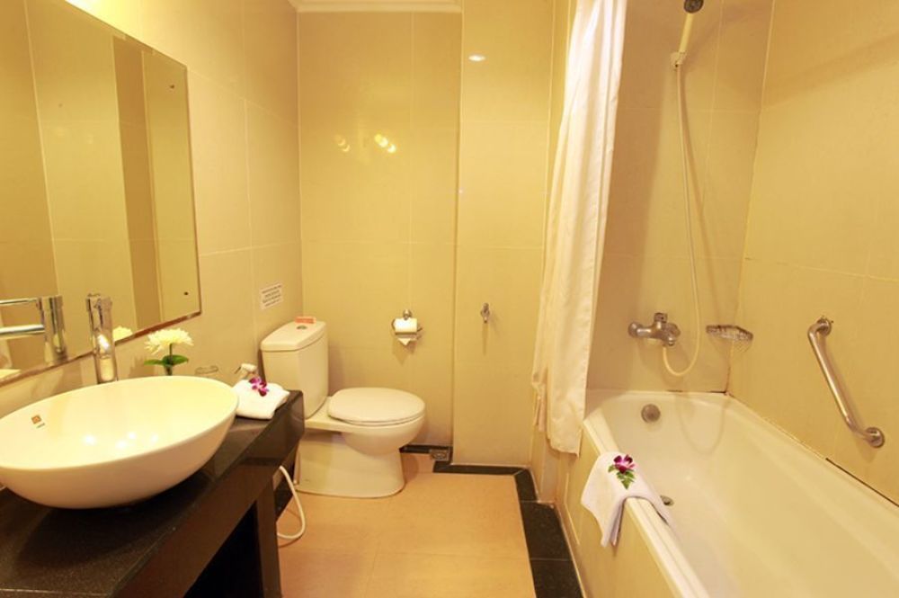 Semesta Heritage Hotel & Convention Semarang Exterior foto